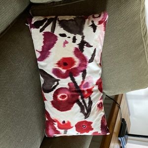 Two decorative pillows